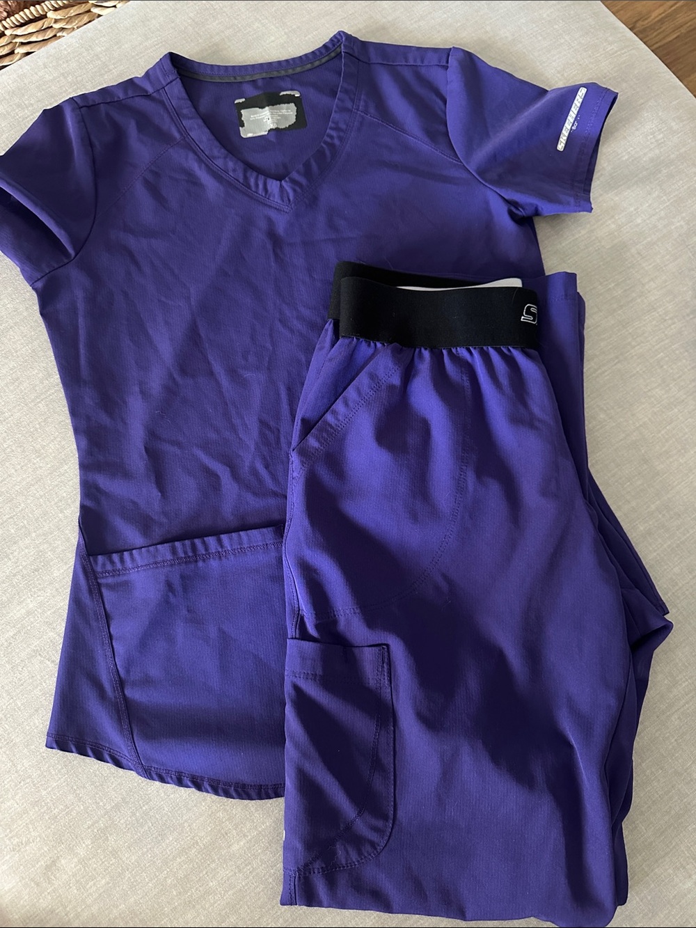Purple Women’s Scrub Top (XS) & Pants (S) Set - Sketchers